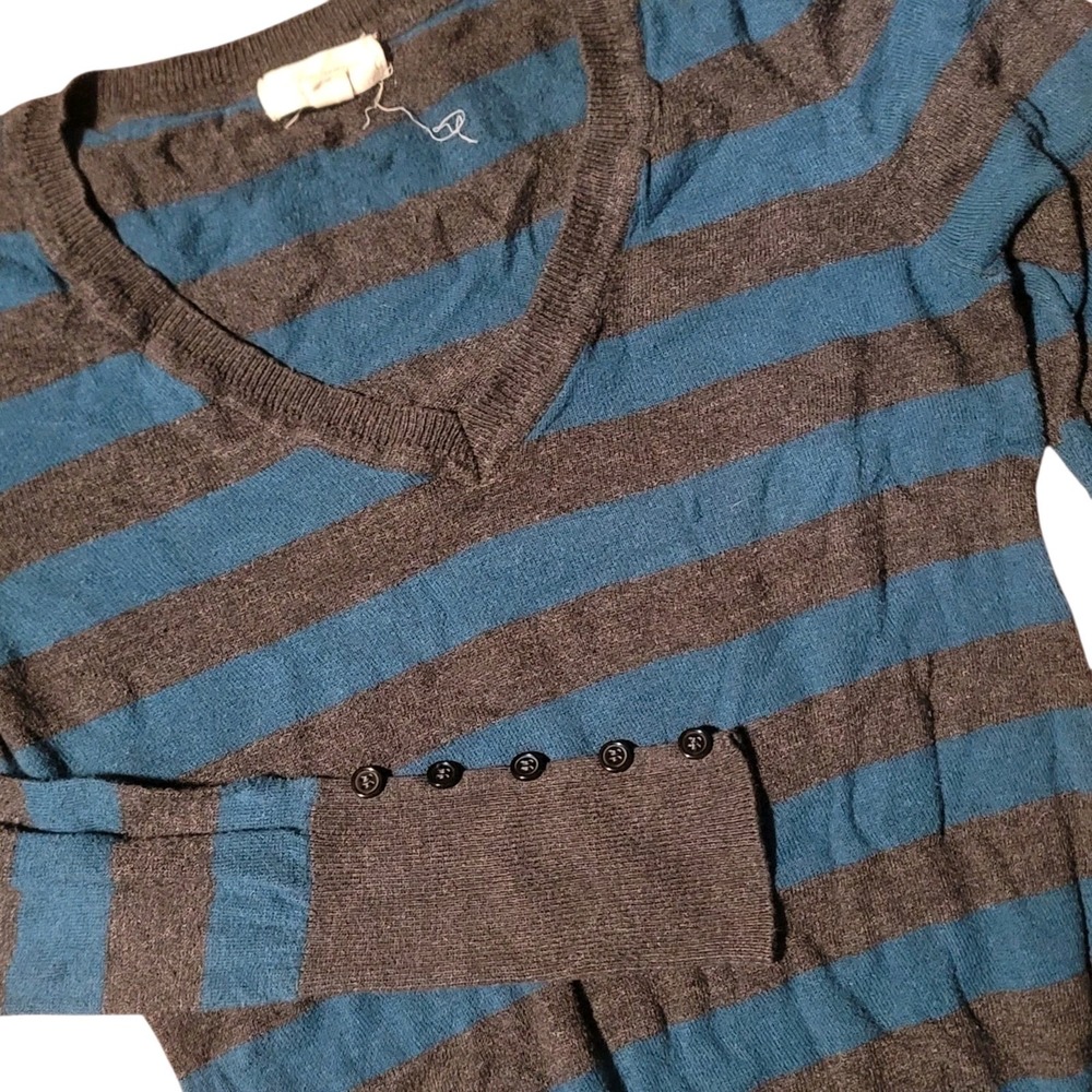 Y2K Top Womens Sm‎ Blue Gray Striped V-Neck Long Sleeve Fitted Retro Casual